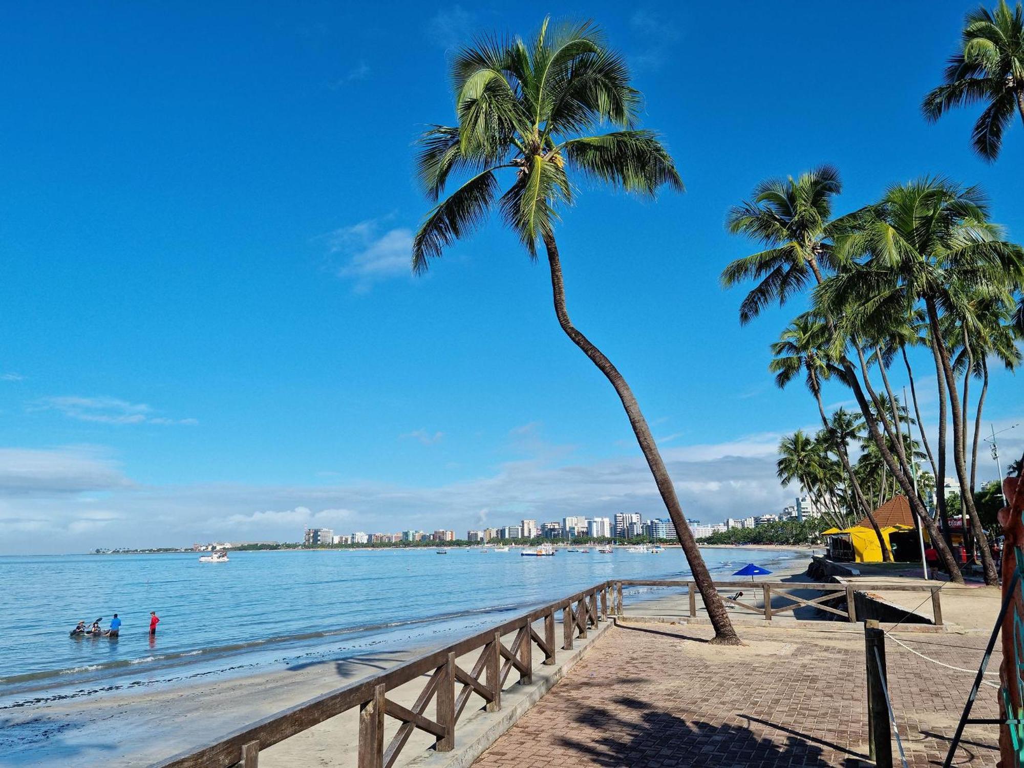 Pontaverde,wifi Rapida,piscina No Topo Apartamento Maceió